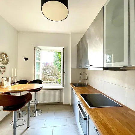 New Furnished, Exclusive Large Flat In Center, 30min To Airport Munich