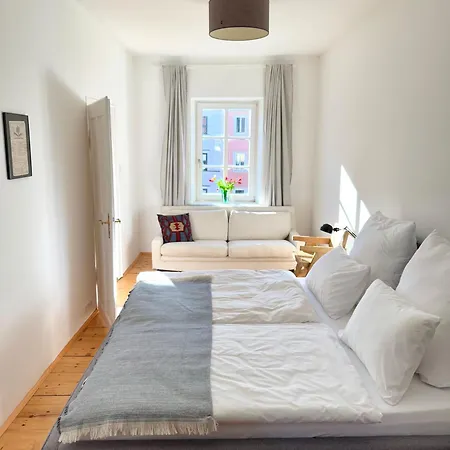 New Furnished, Exclusive Large Flat In Center, 30min To Airport Apartment Munich