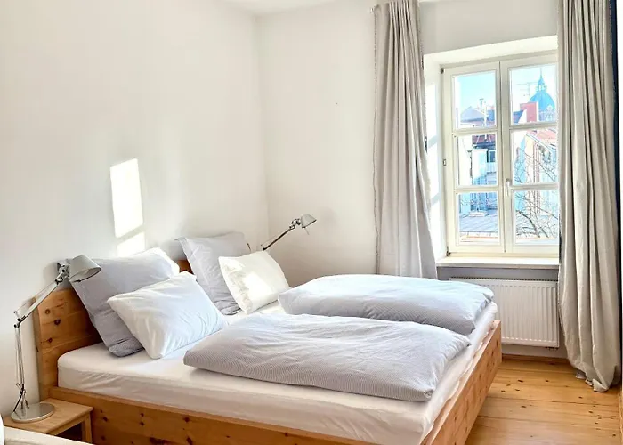 Apartment New Furnished, Exclusive Large Flat In Center, 30min To Airport *
