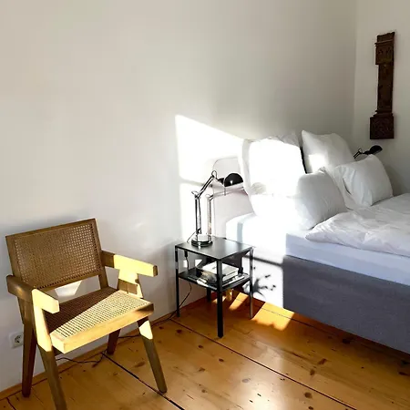 New Furnished, Exclusive Large Flat In Center, 30min To Airport *