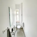 Lejlighed New Furnished, Exclusive Large Flat In Center, 30min To Airport